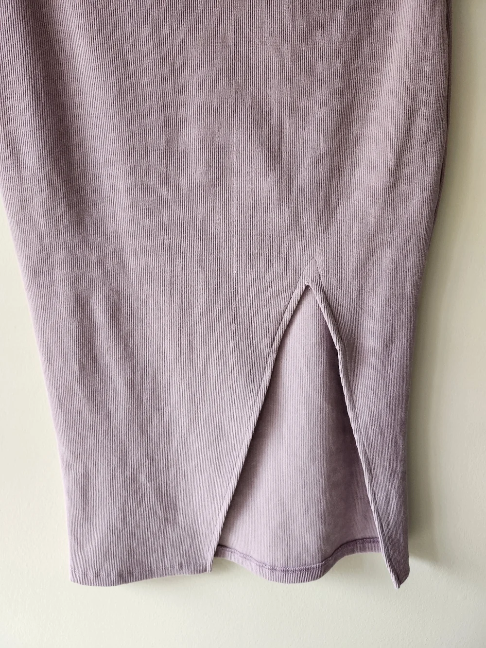 Lilac Midi Pencil Skirt with Front Slit - Picture 5 of 7